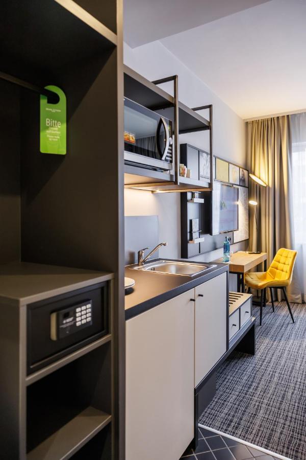 Urban Twin Room Kitchenette