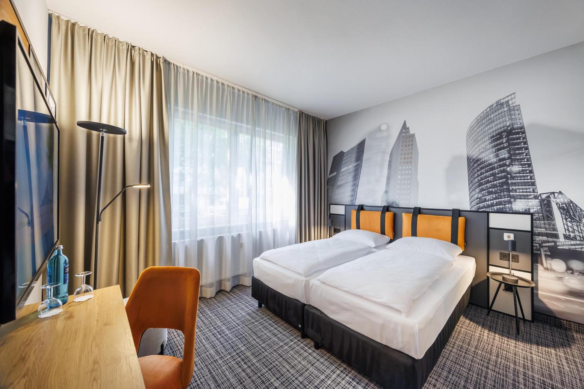 Urban Twin Room Kitchenette